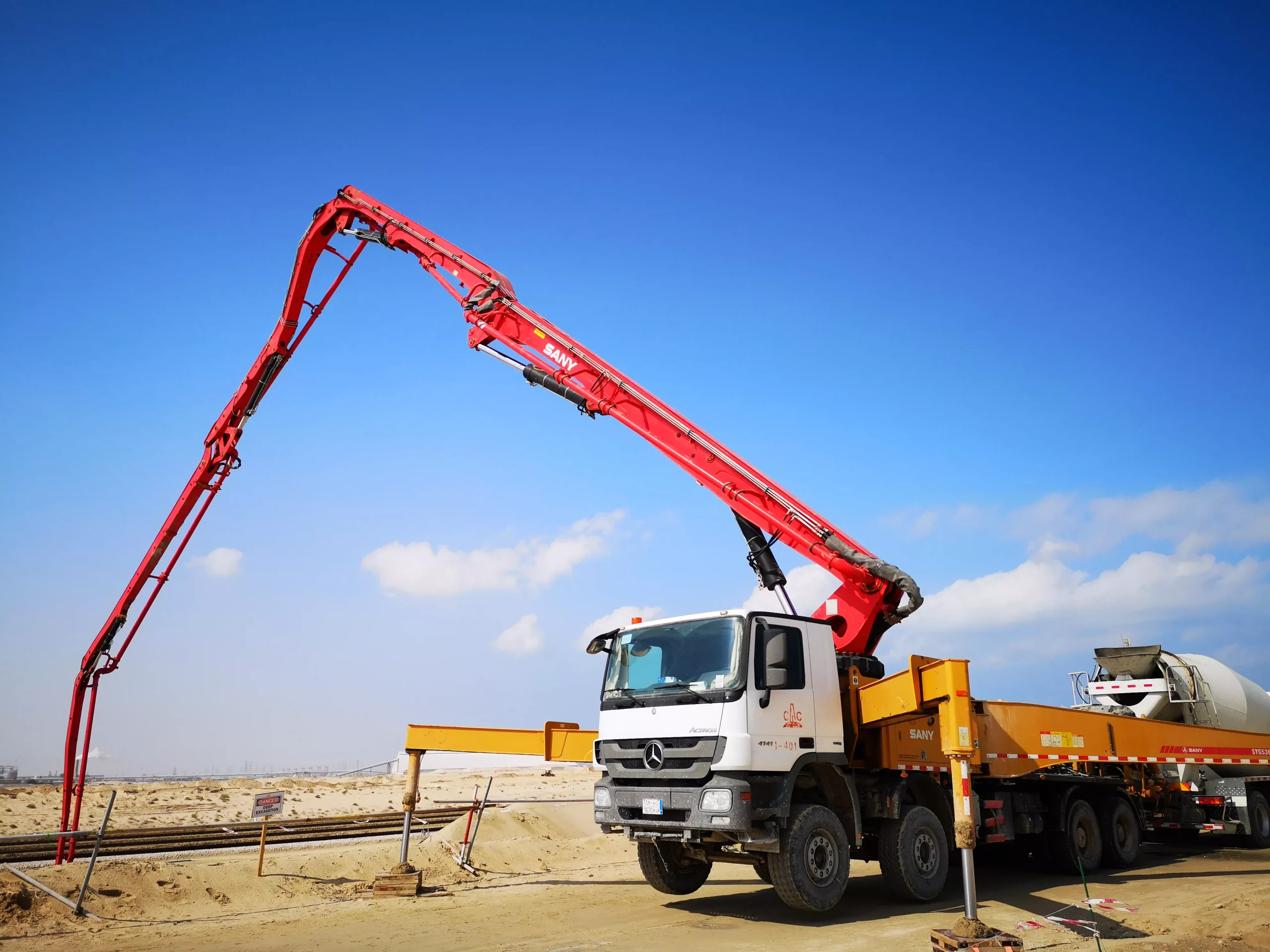 Bơm Cần Đứng 37m